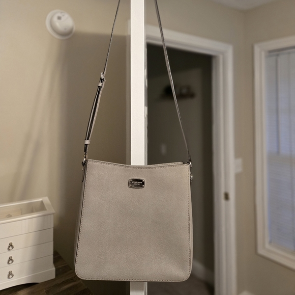 Michael Kors Light Gray Interior Crossbody - Picture 1 of 11